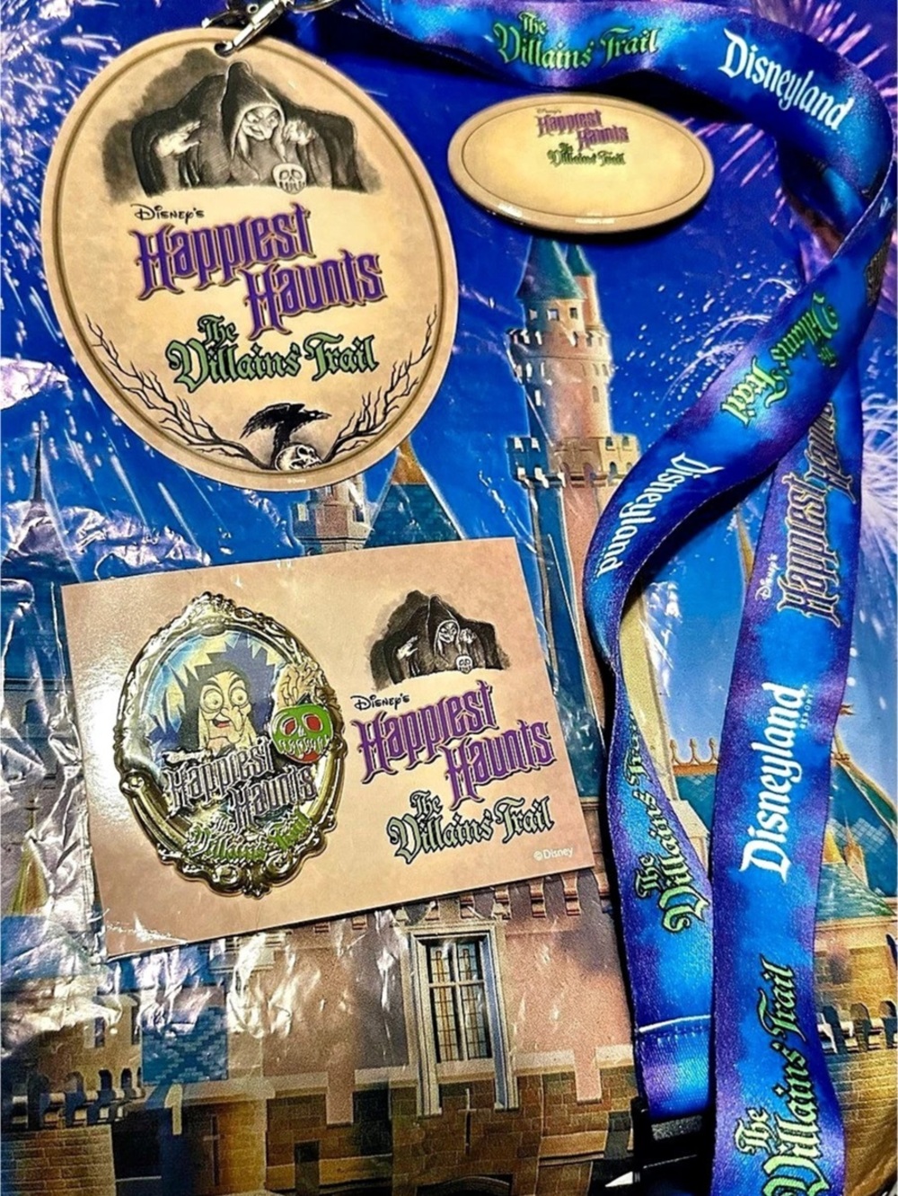 Disneyland Happiest Haunts Tour The Villains Trail Lanyard Button Pin Old Hag